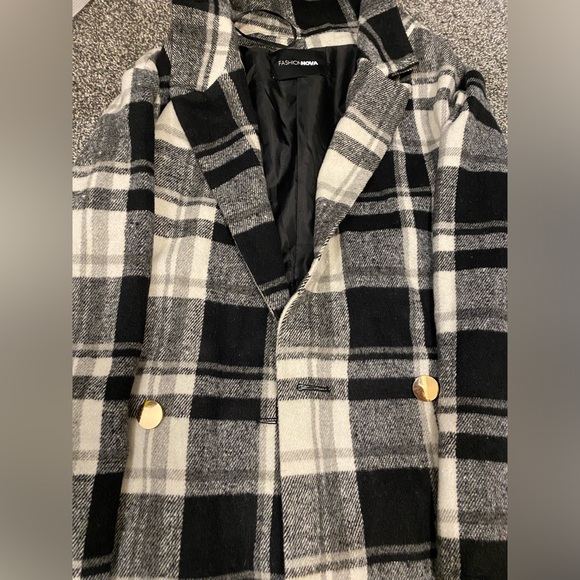 Plaid trench coat - Picture 9 of 10